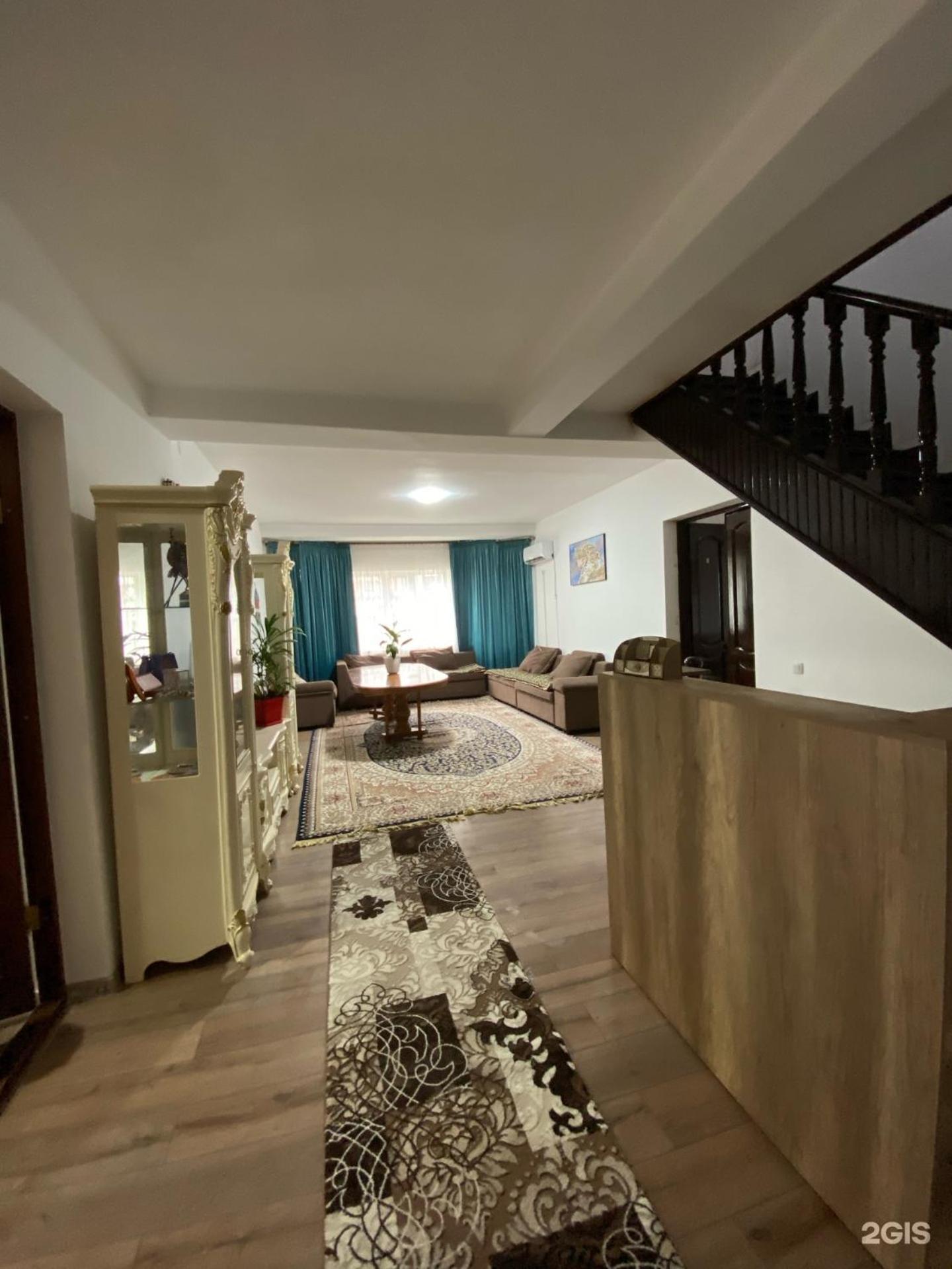 Amanat Guest House Bishkek Ngoại thất bức ảnh